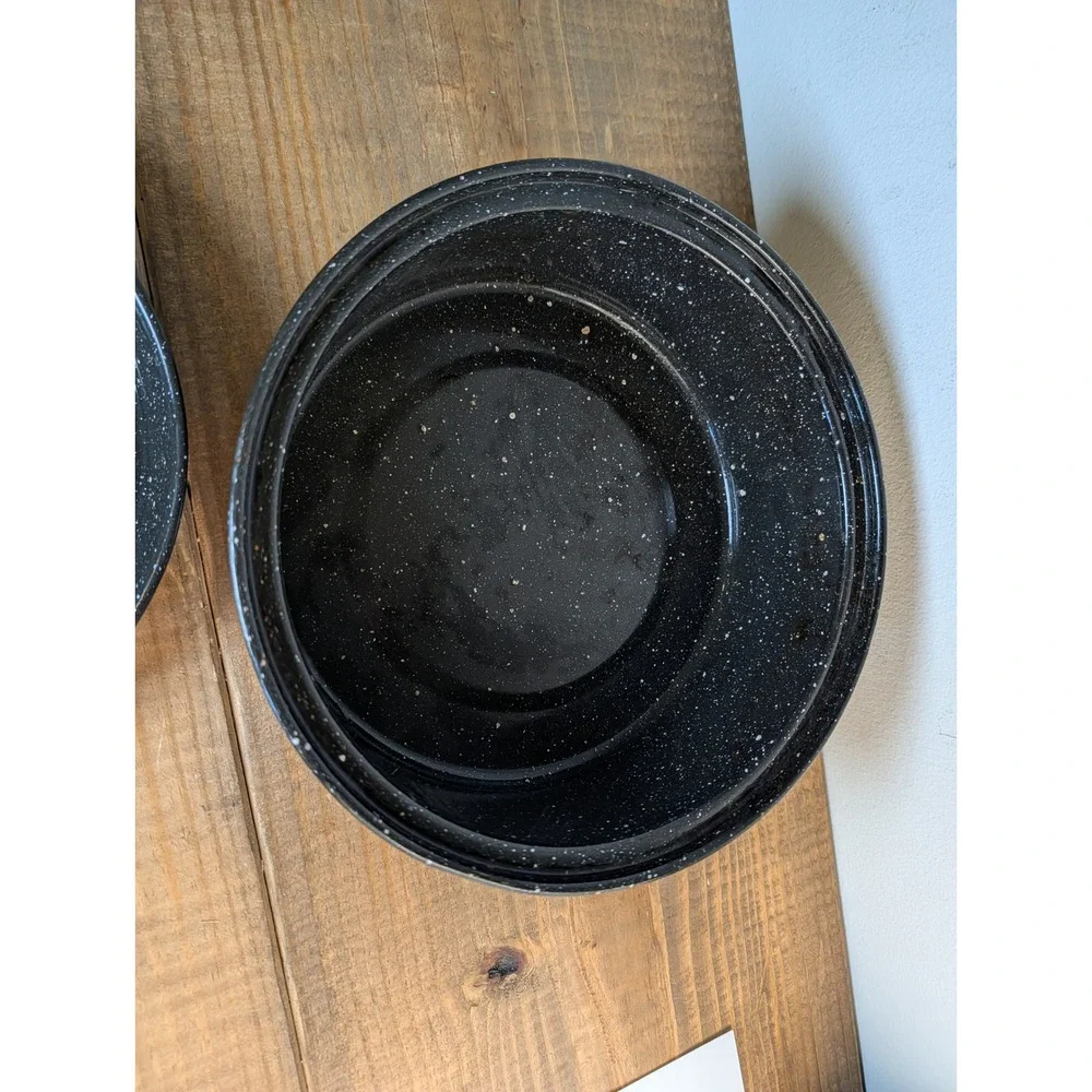 Vintage Black Speckled Enamelware Round Roasting Pan with Lid Steamer Insert 10
